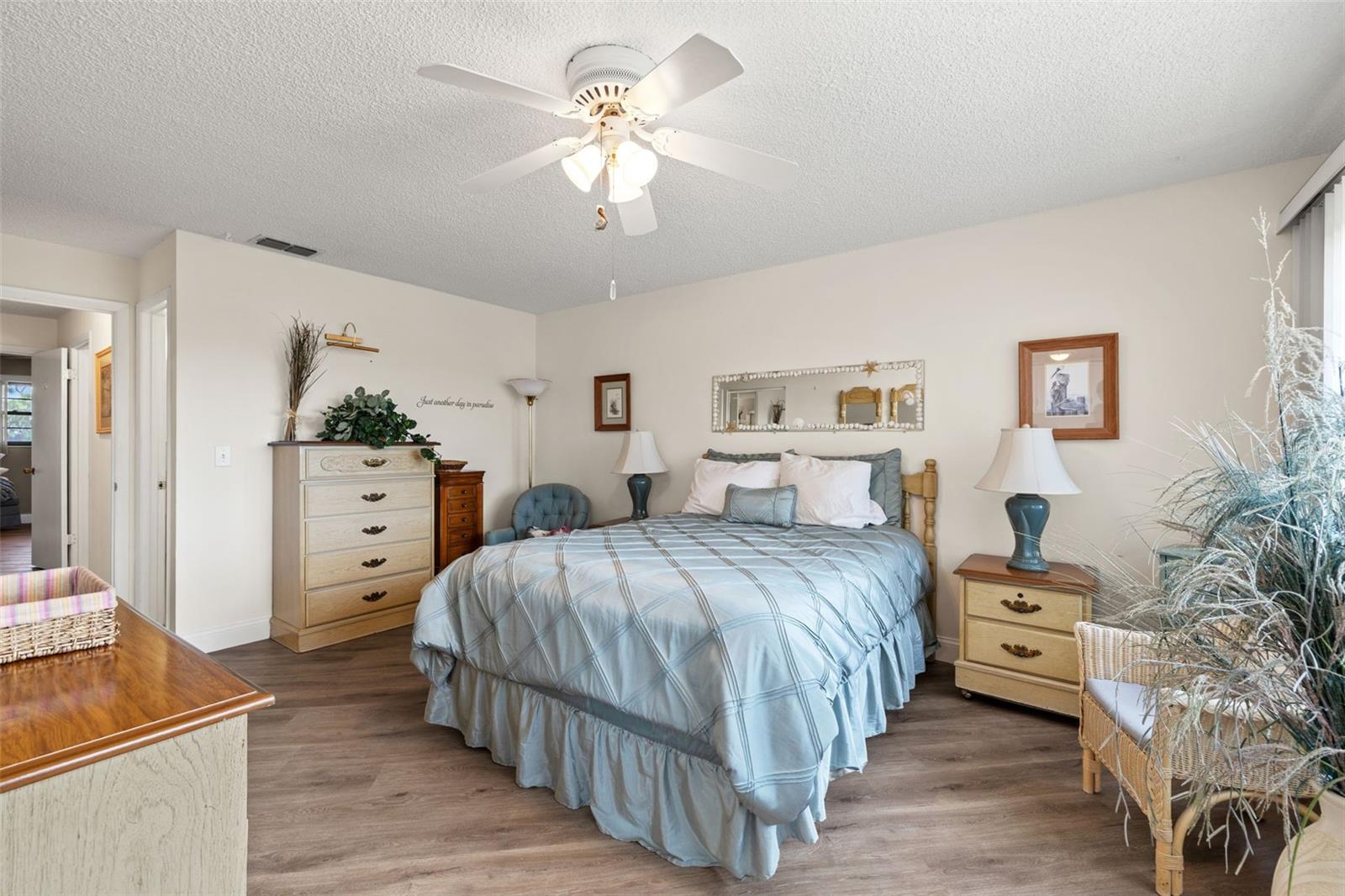 Image 17 of 44 For 6070 80th Street N 410