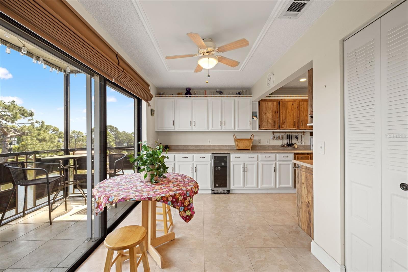 Image 19 of 44 For 6070 80th Street N 410