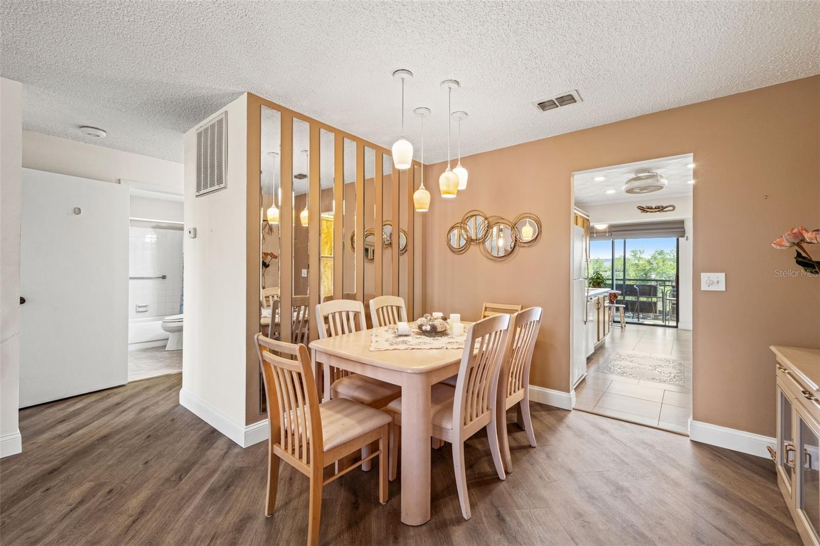 Image 22 of 44 For 6070 80th Street N 410