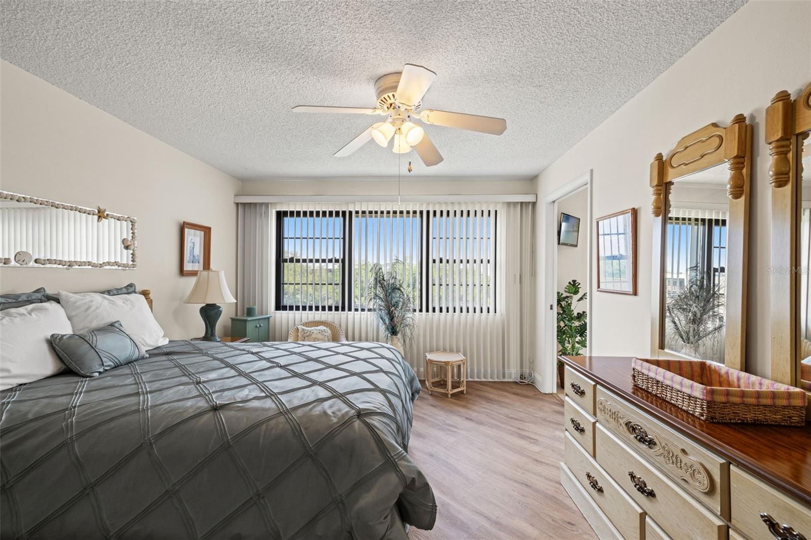 Image 32 of 44 For 6070 80th Street N 410