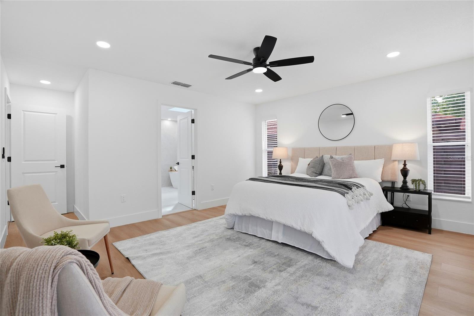 Image 22 of 51 For 4816 79th Avenue Plaza E