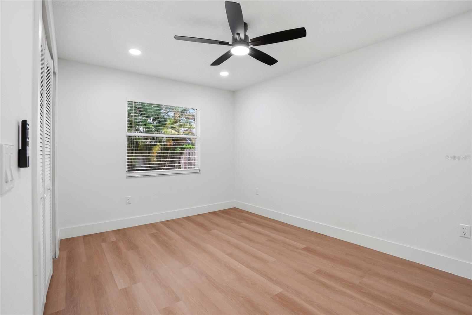 Image 32 of 51 For 4816 79th Avenue Plaza E