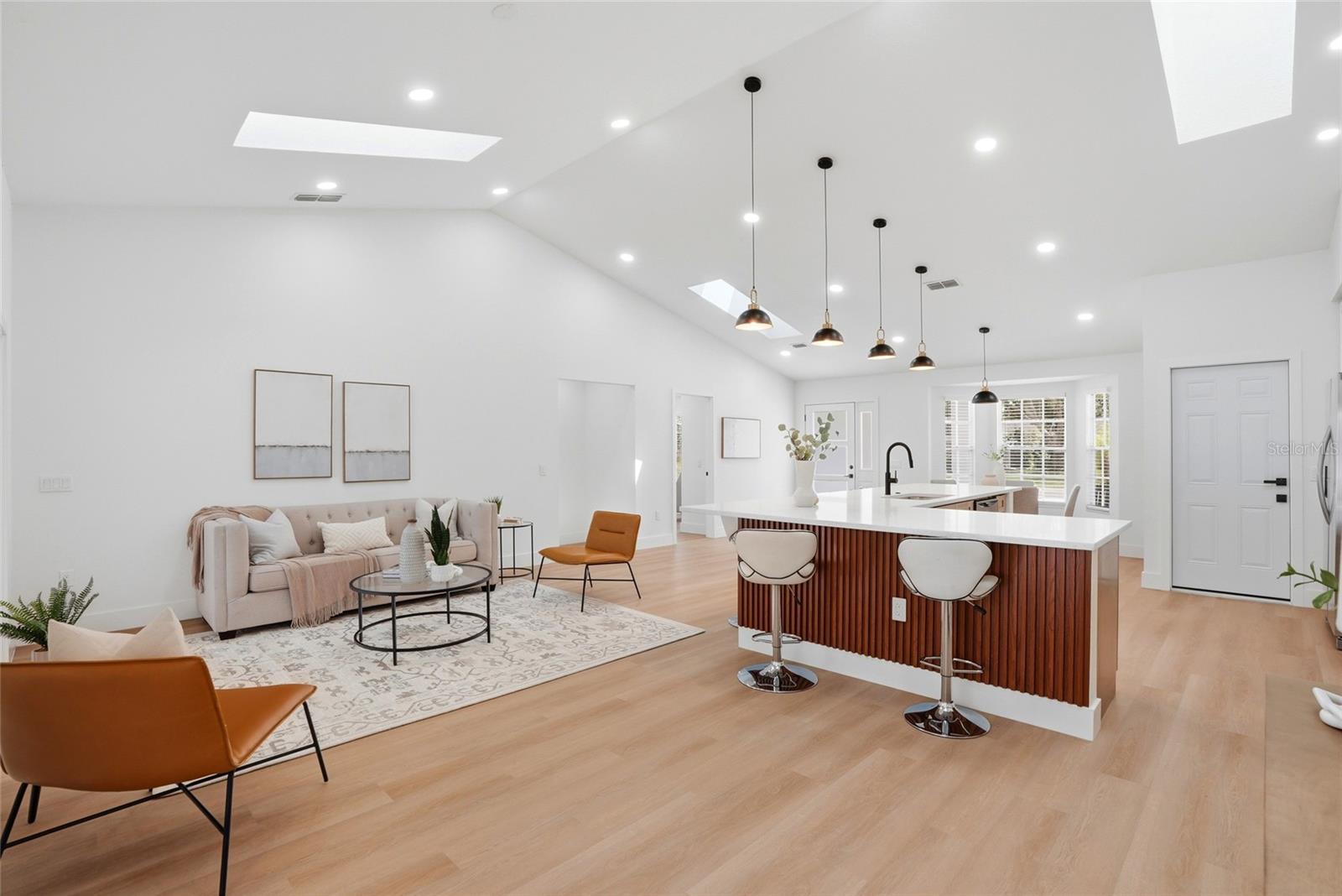 Image 8 of 51 For 4816 79th Avenue Plaza E