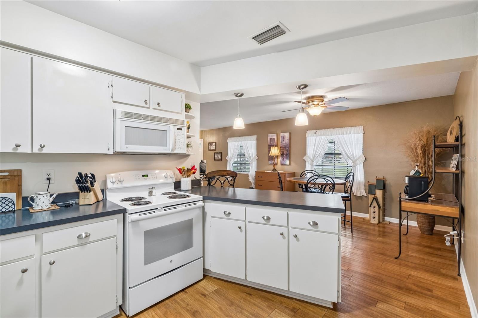 Image 16 of 54 For 7253 Tarrytown Drive