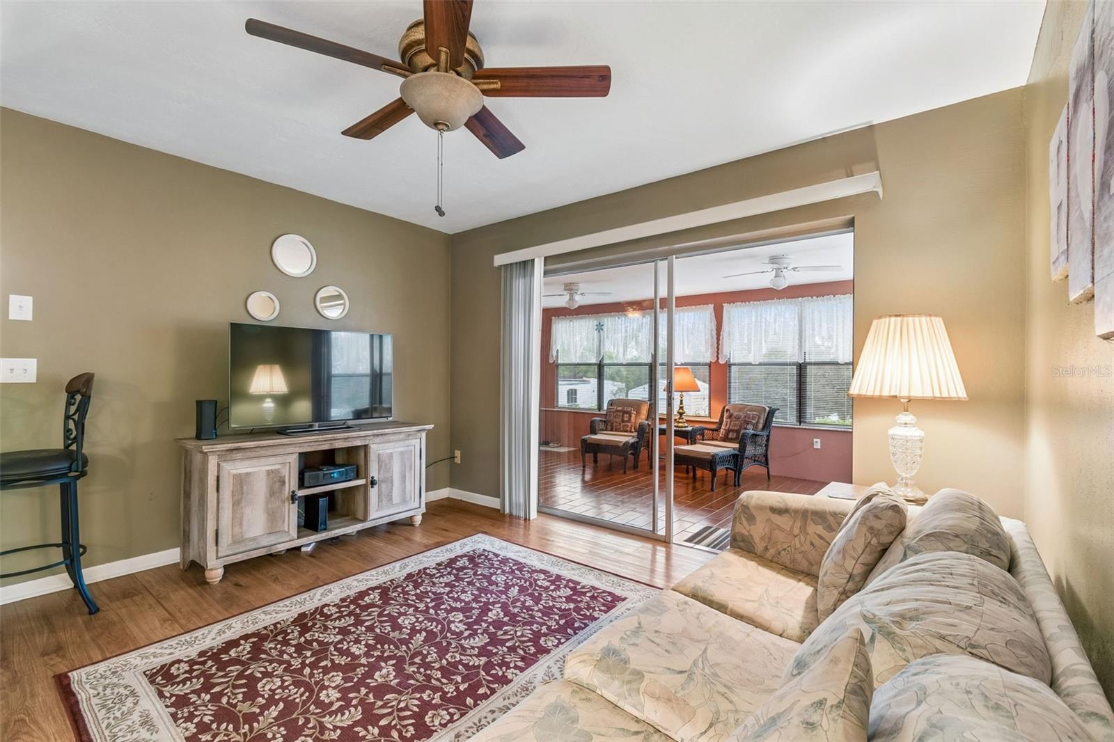 Image 9 of 54 For 7253 Tarrytown Drive