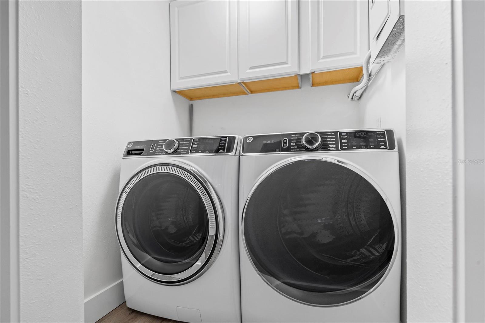 Image 18 of 29 For 2003 6th Place Sw