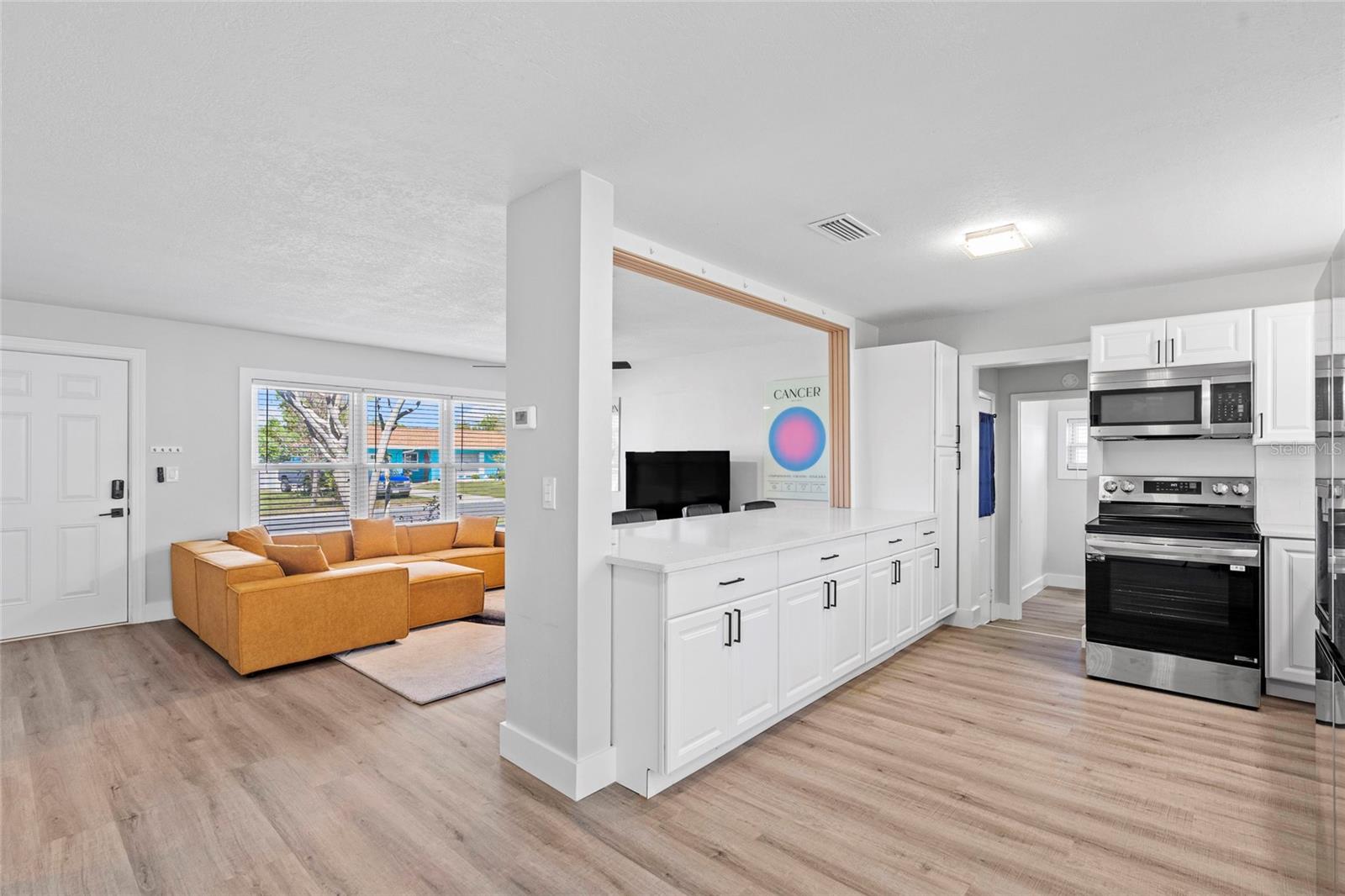 Image 2 of 29 For 2003 6th Place Sw