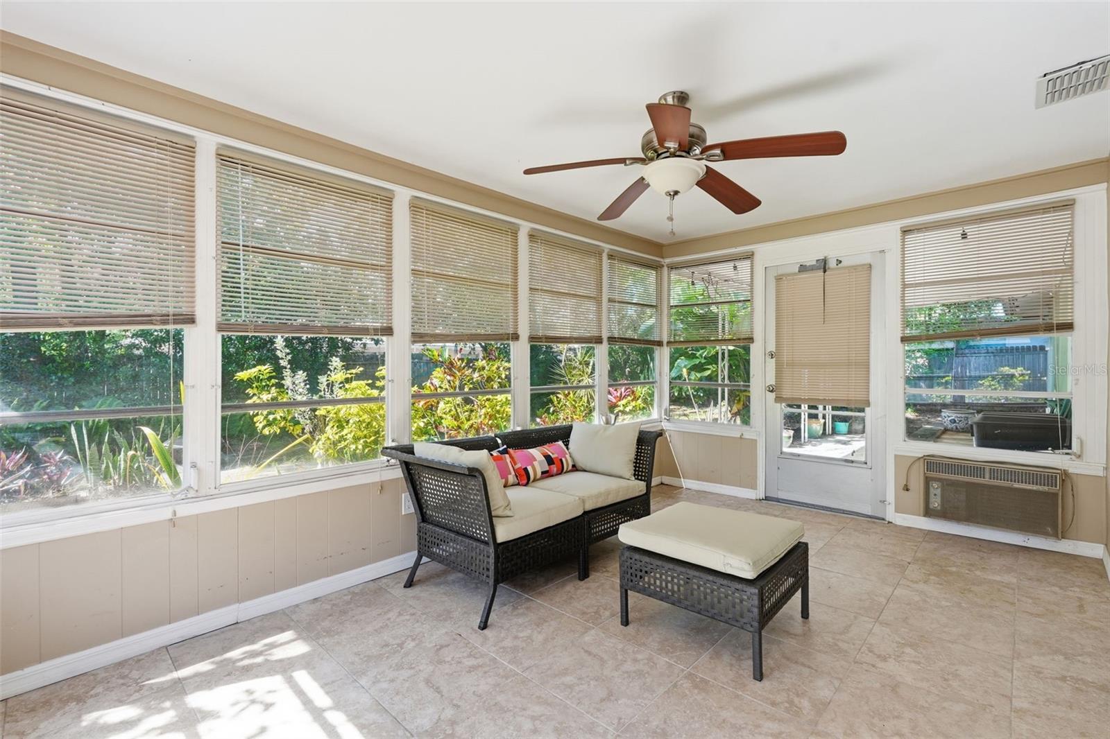 Image 21 of 27 For 2171 Scotland Drive