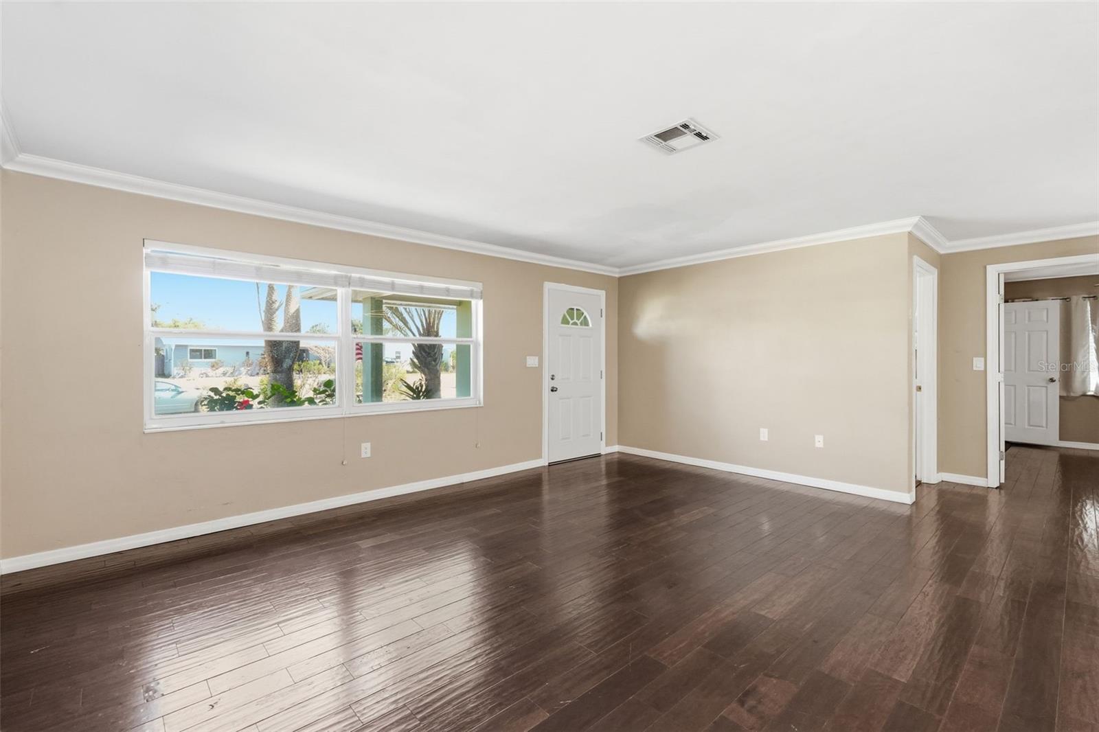 Image 8 of 27 For 2171 Scotland Drive