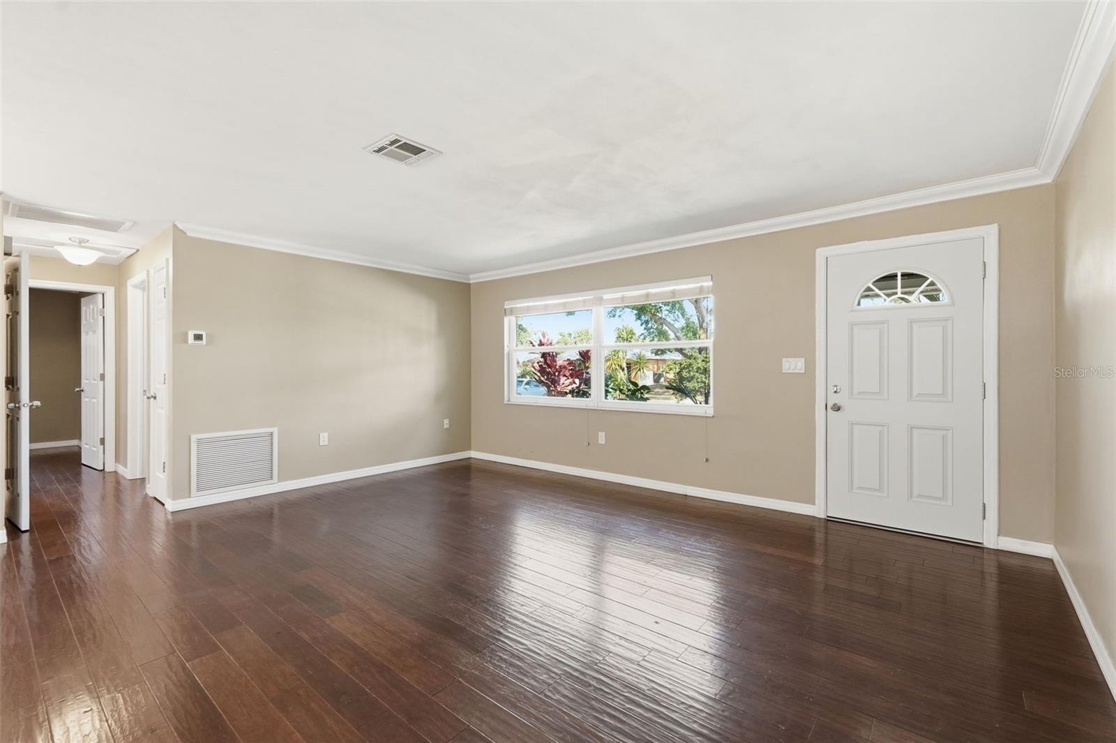 Image 9 of 27 For 2171 Scotland Drive