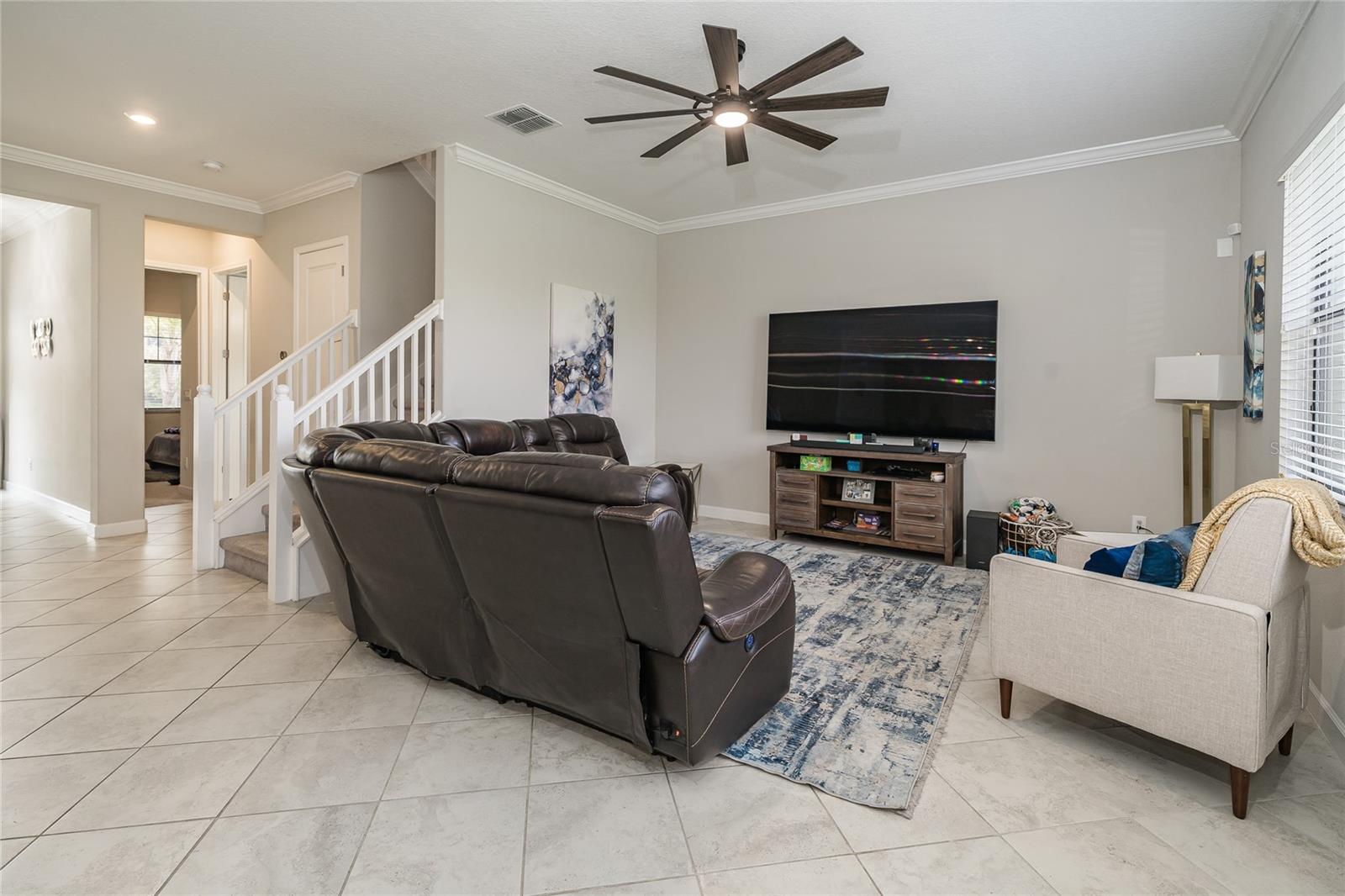 Listing photo id 10 for 8099 Lago Mist Way