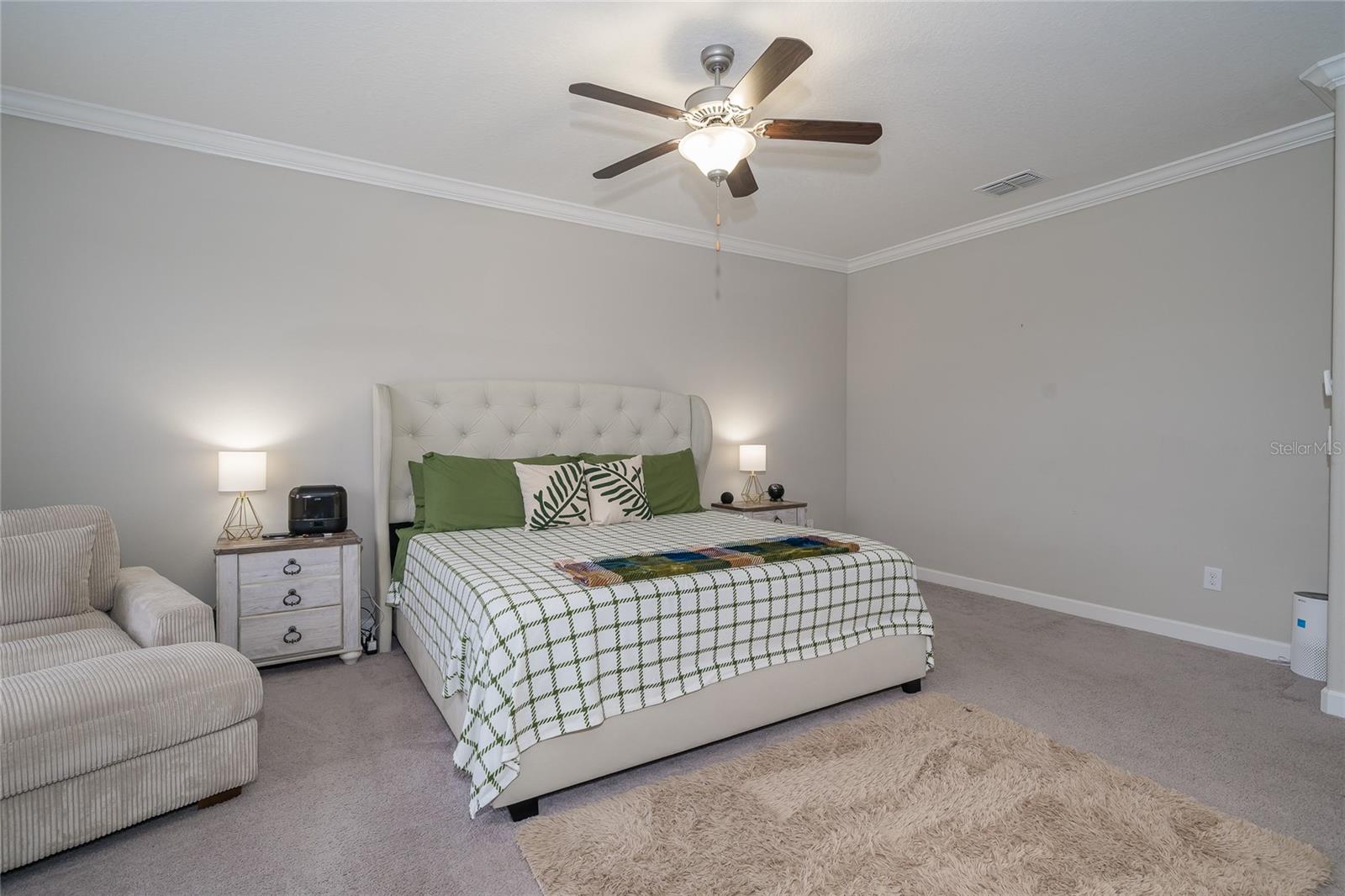 Listing photo id 17 for 8099 Lago Mist Way