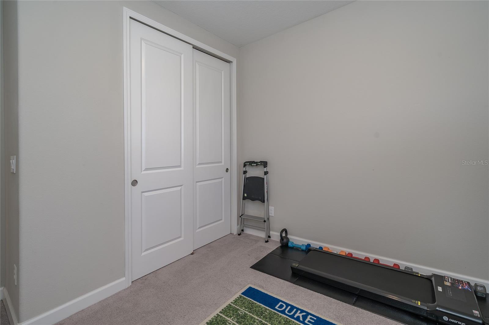 Listing photo id 32 for 8099 Lago Mist Way