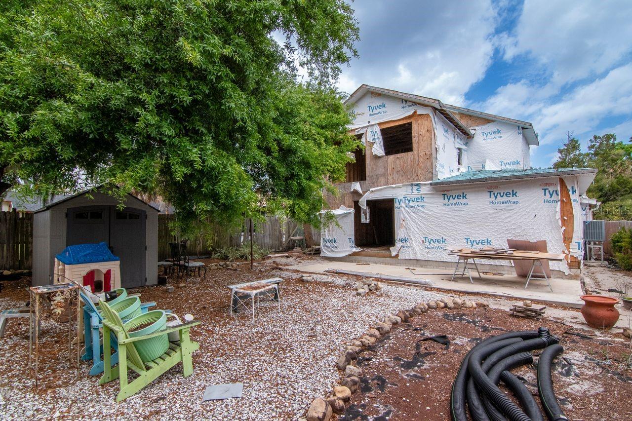 Listing photo id 8 for 734 2nd Street N