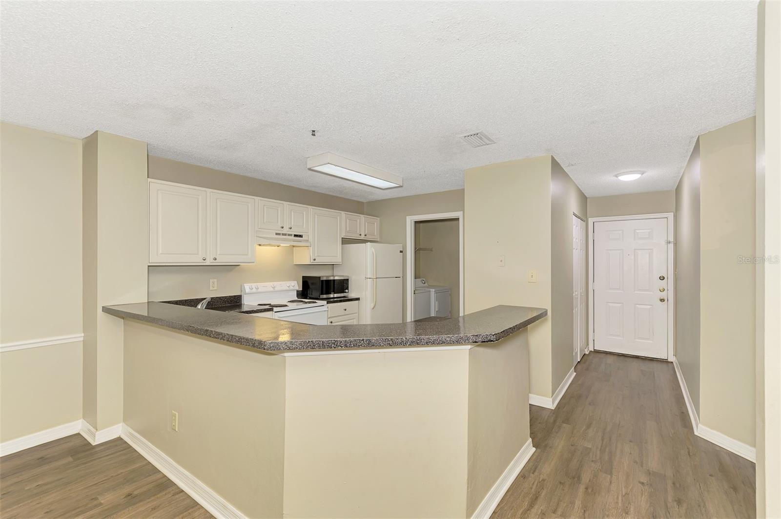 Image 14 of 51 For 4045 Crockers Lake Boulevard 11