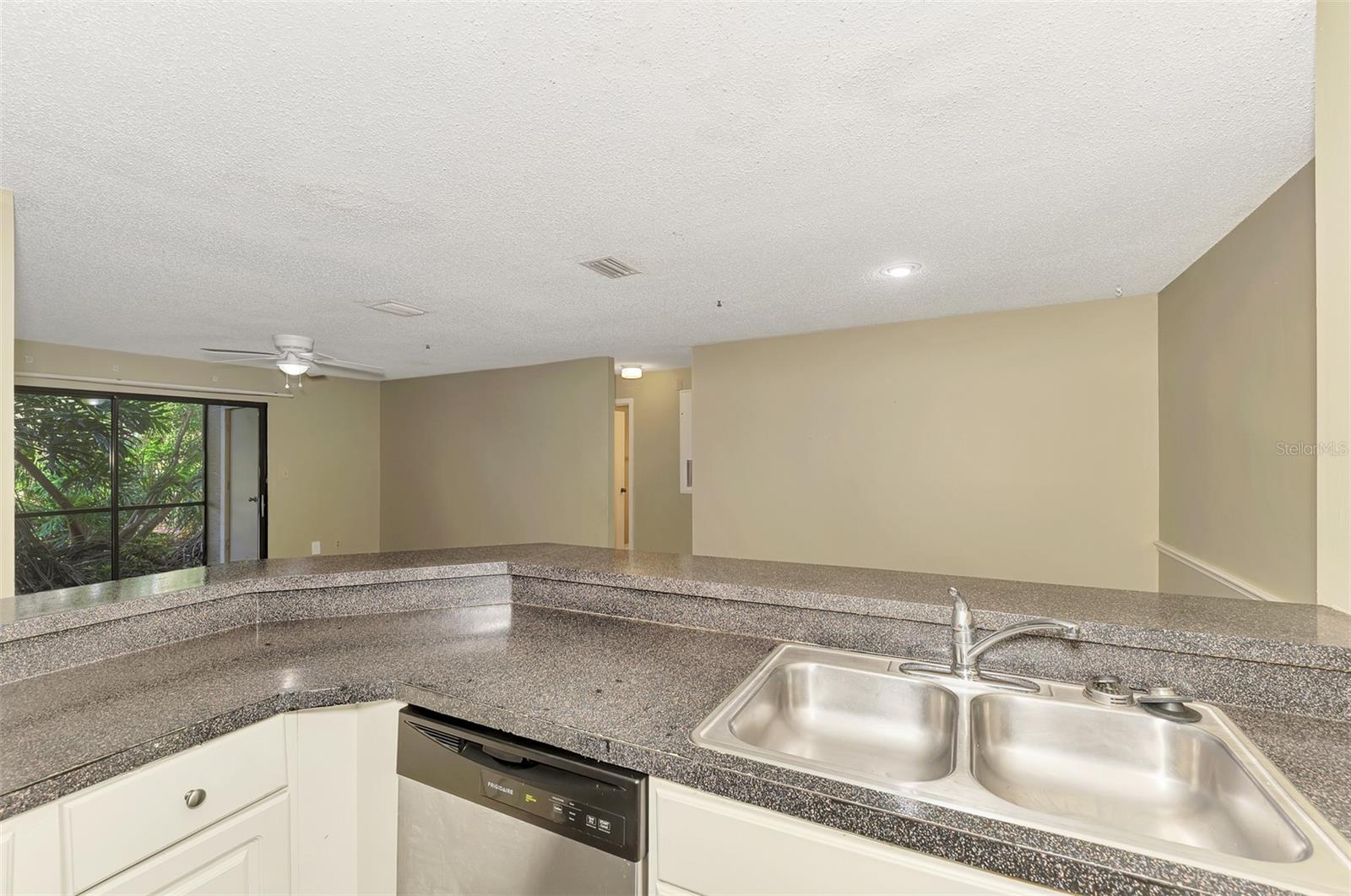 Image 24 of 51 For 4045 Crockers Lake Boulevard 11