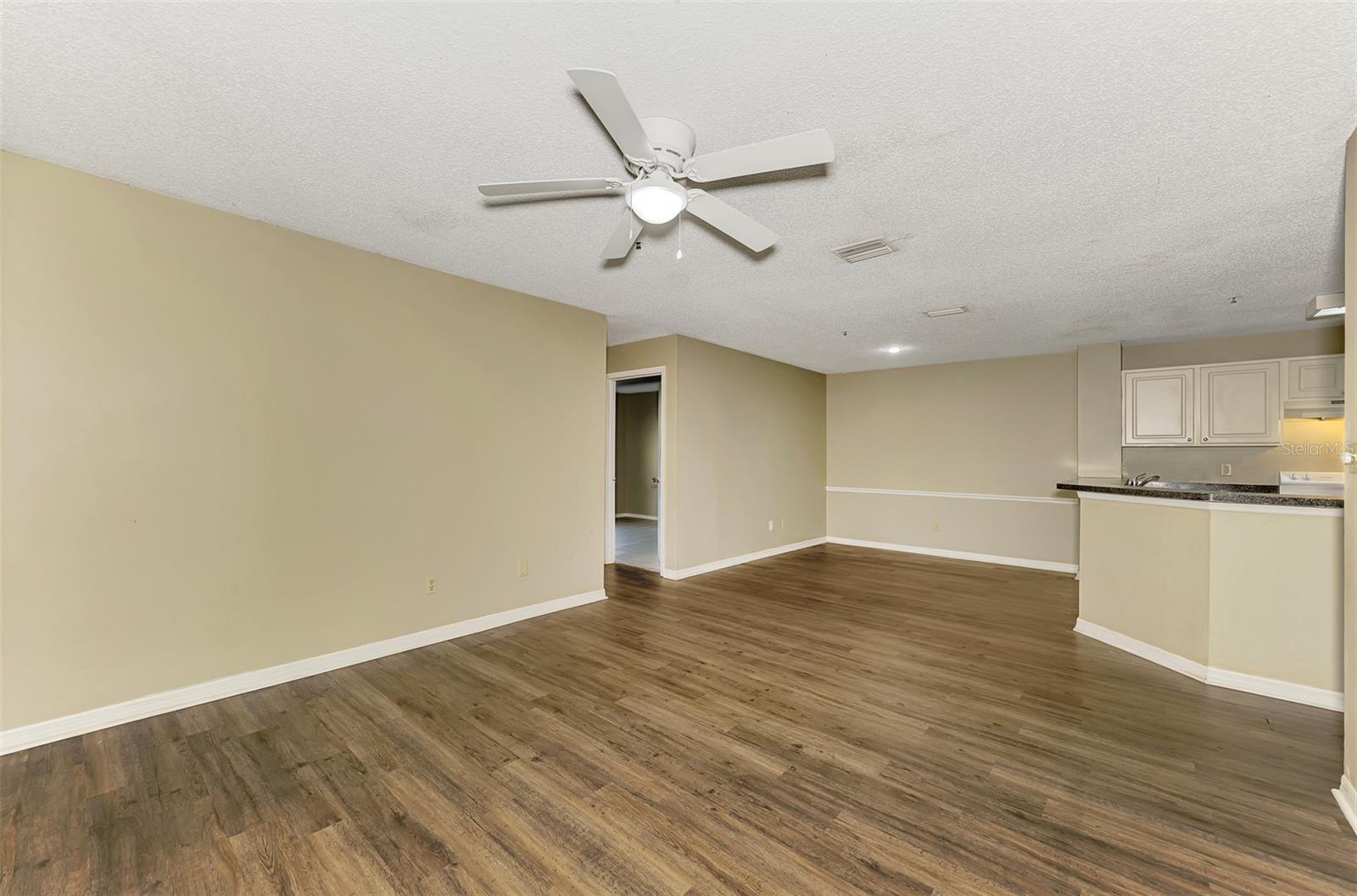 Image 28 of 51 For 4045 Crockers Lake Boulevard 11