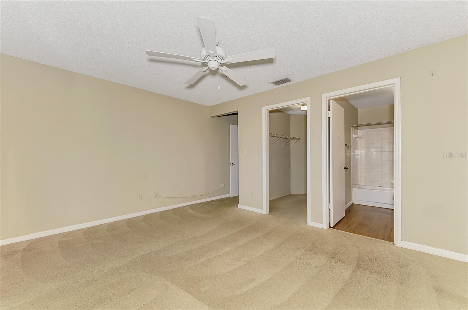 Image 34 of 51 For 4045 Crockers Lake Boulevard 11