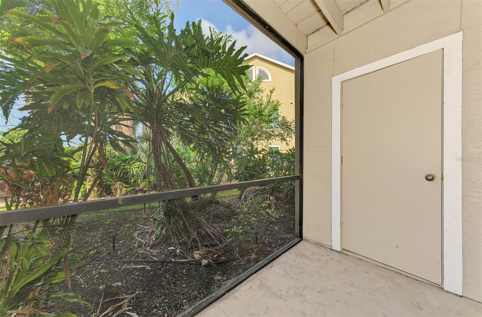 Image 44 of 51 For 4045 Crockers Lake Boulevard 11