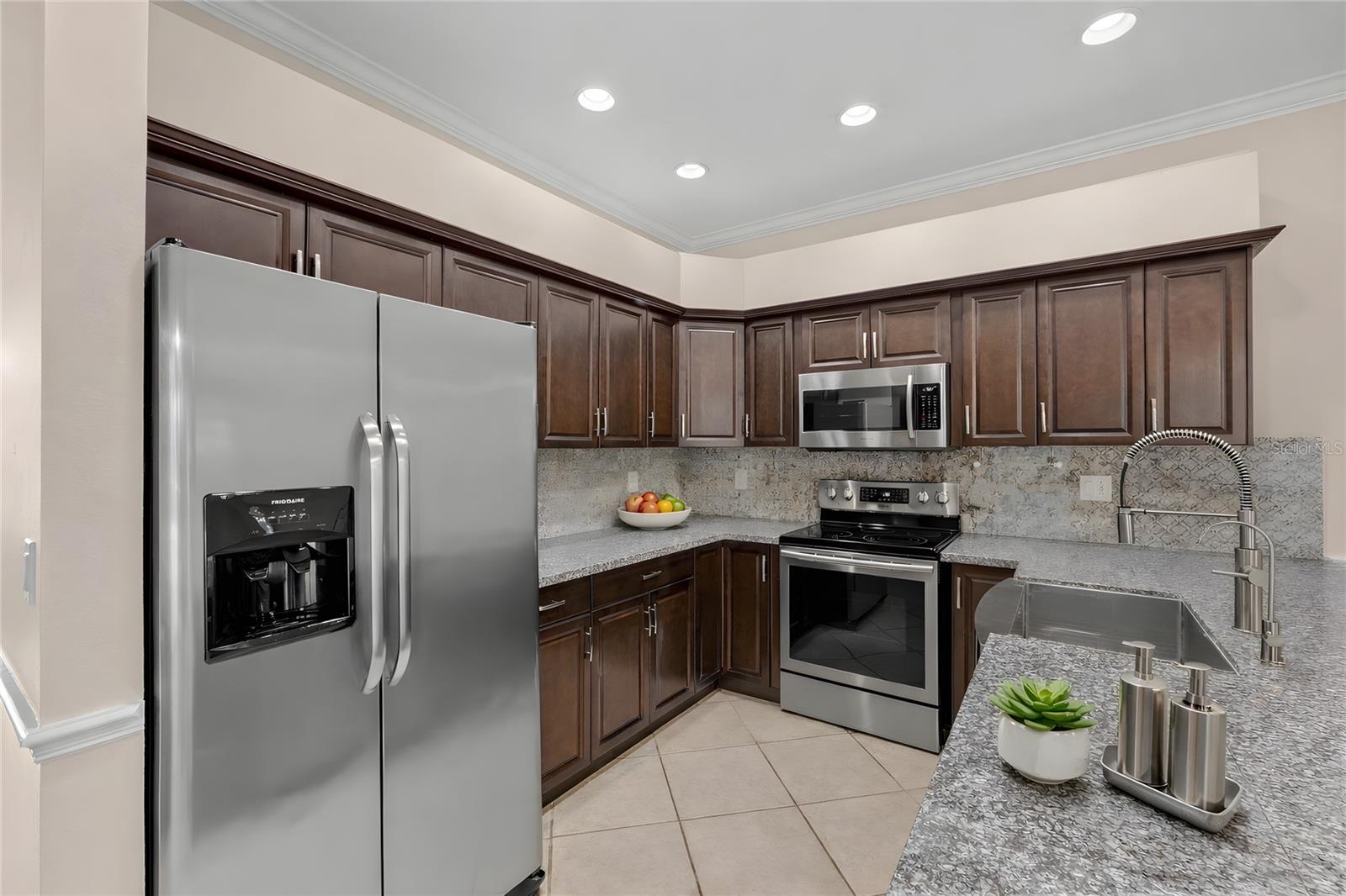 Image 13 of 46 For 15805 Muirfield Drive