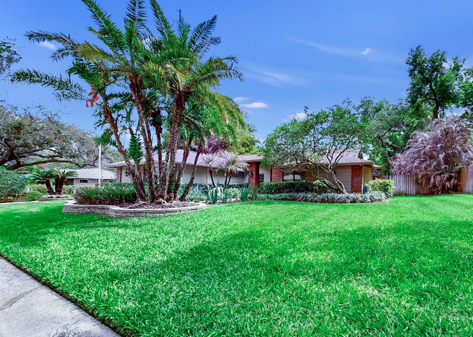 Image 14 of 90 For 401 Penn National Road