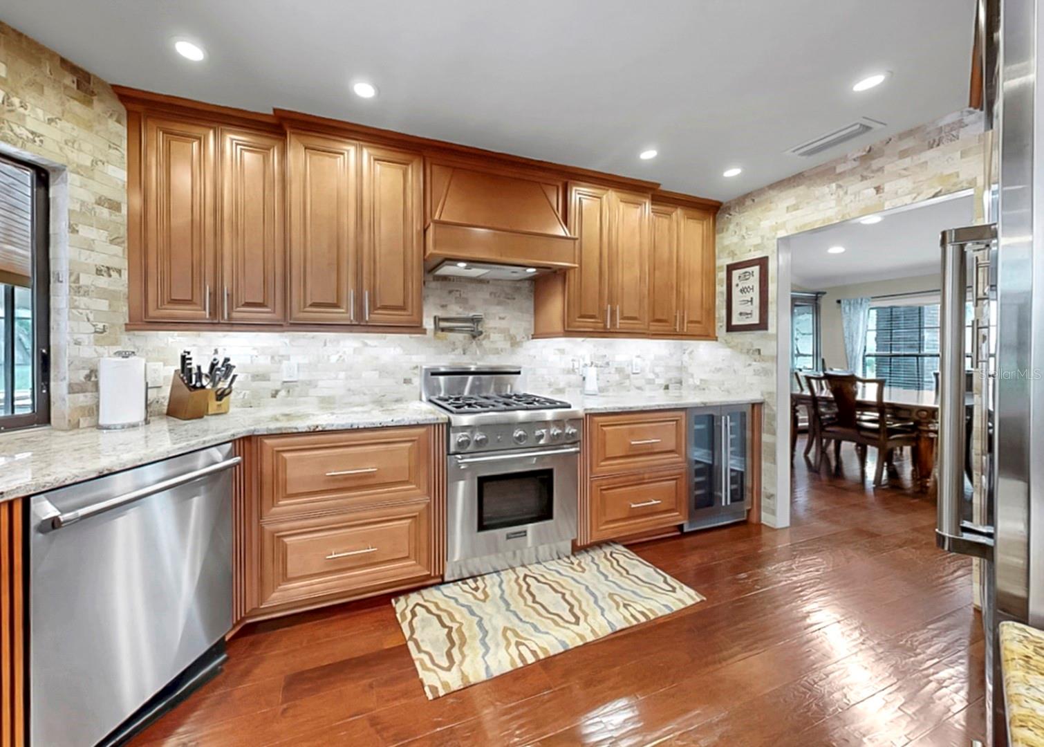 Image 27 of 90 For 401 Penn National Road