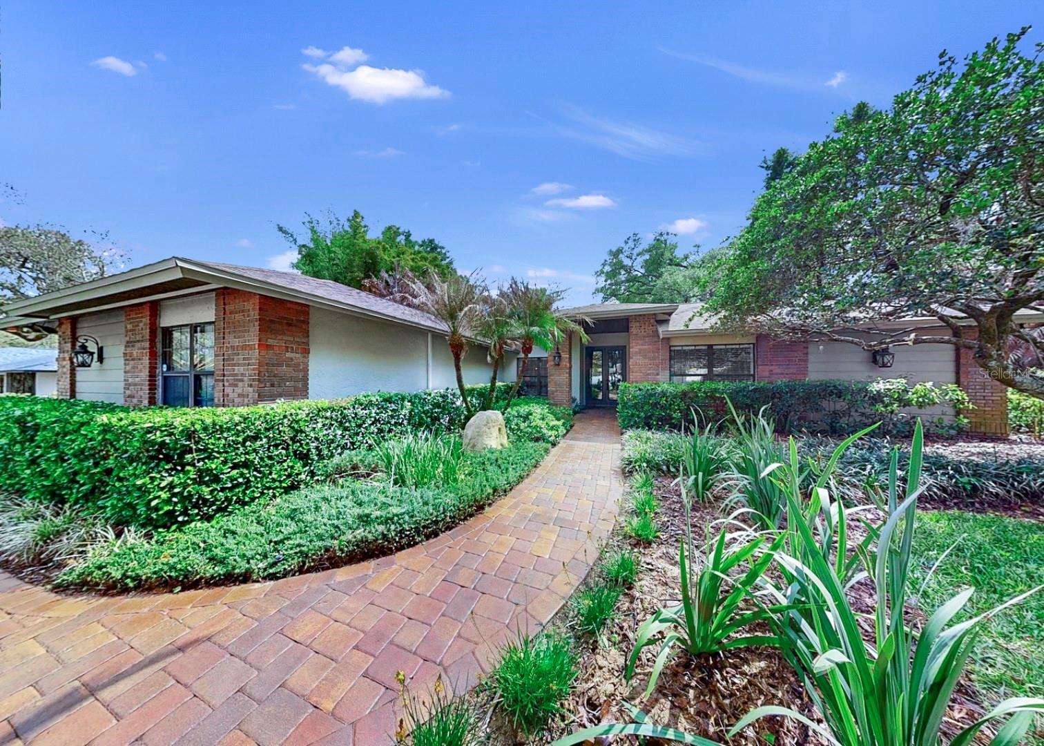 Image 4 of 90 For 401 Penn National Road