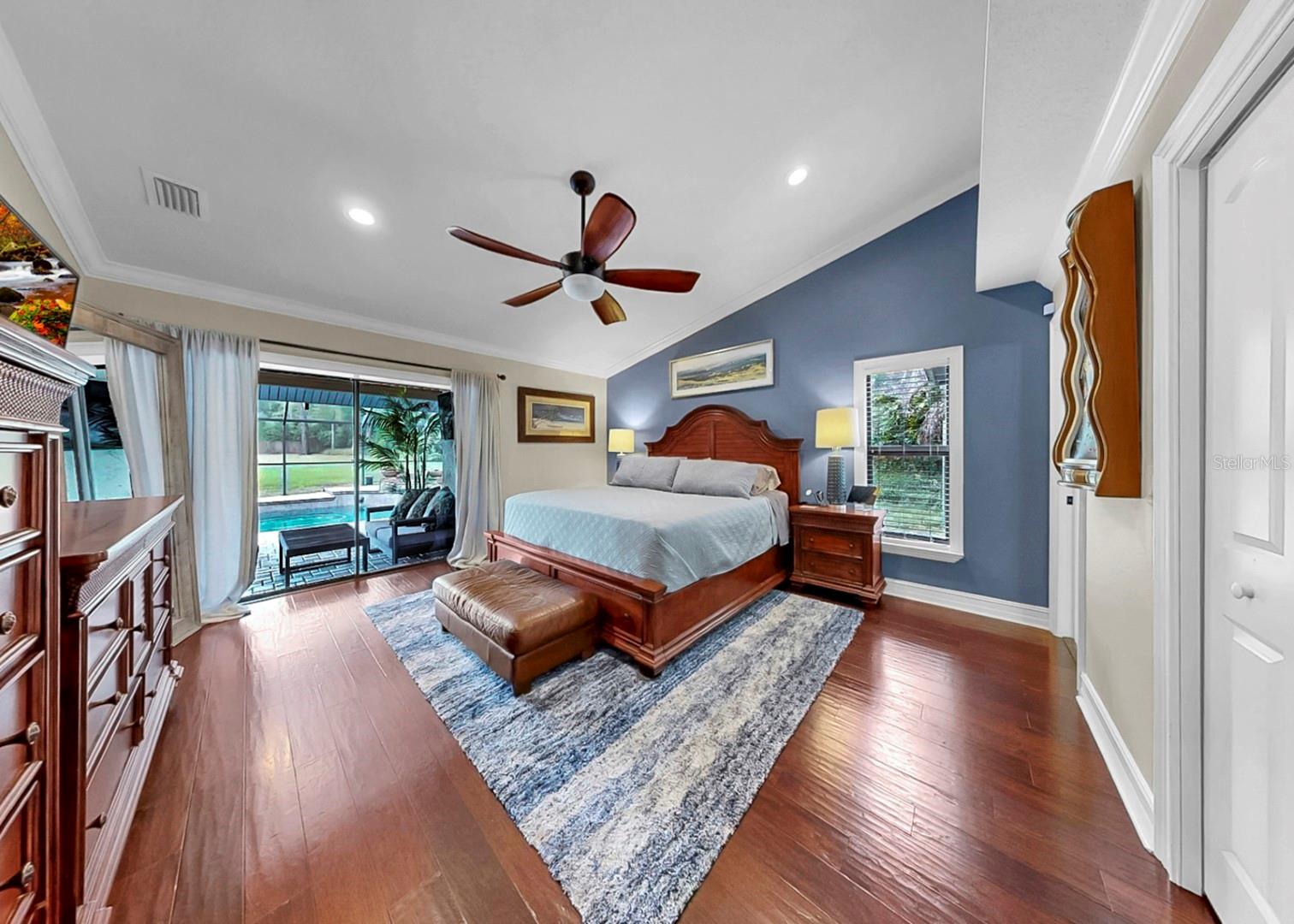 Image 41 of 90 For 401 Penn National Road