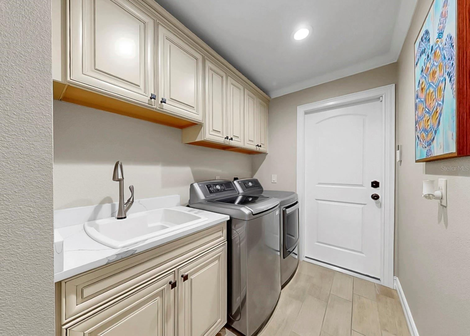 Image 56 of 90 For 401 Penn National Road