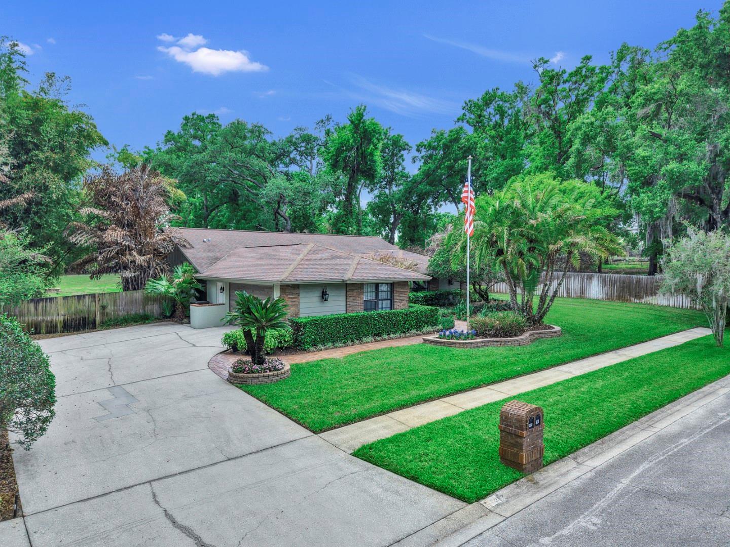 Image 9 of 90 For 401 Penn National Road