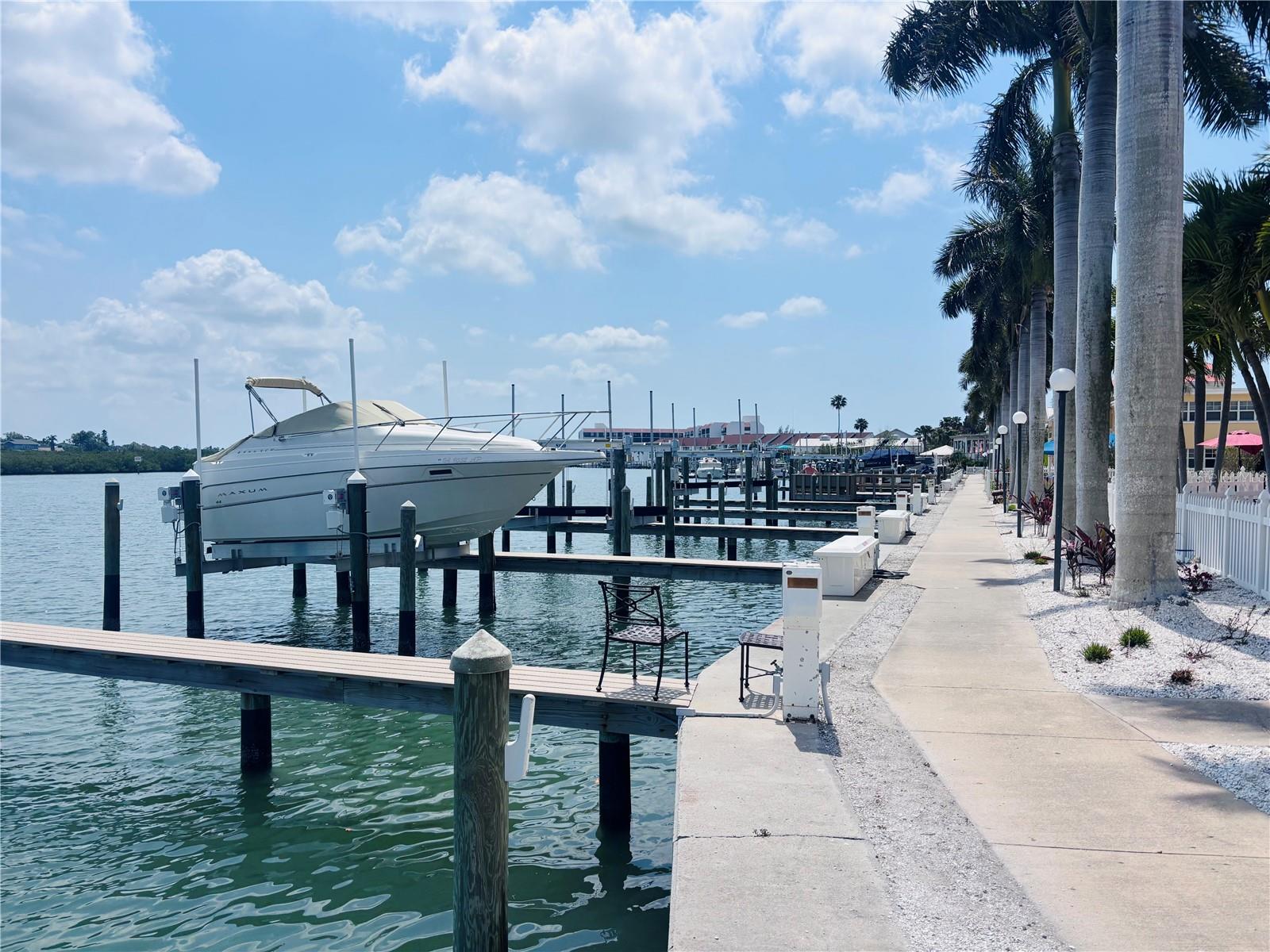 Image 19 of 24 For 19417 Gulf Boulevard B209