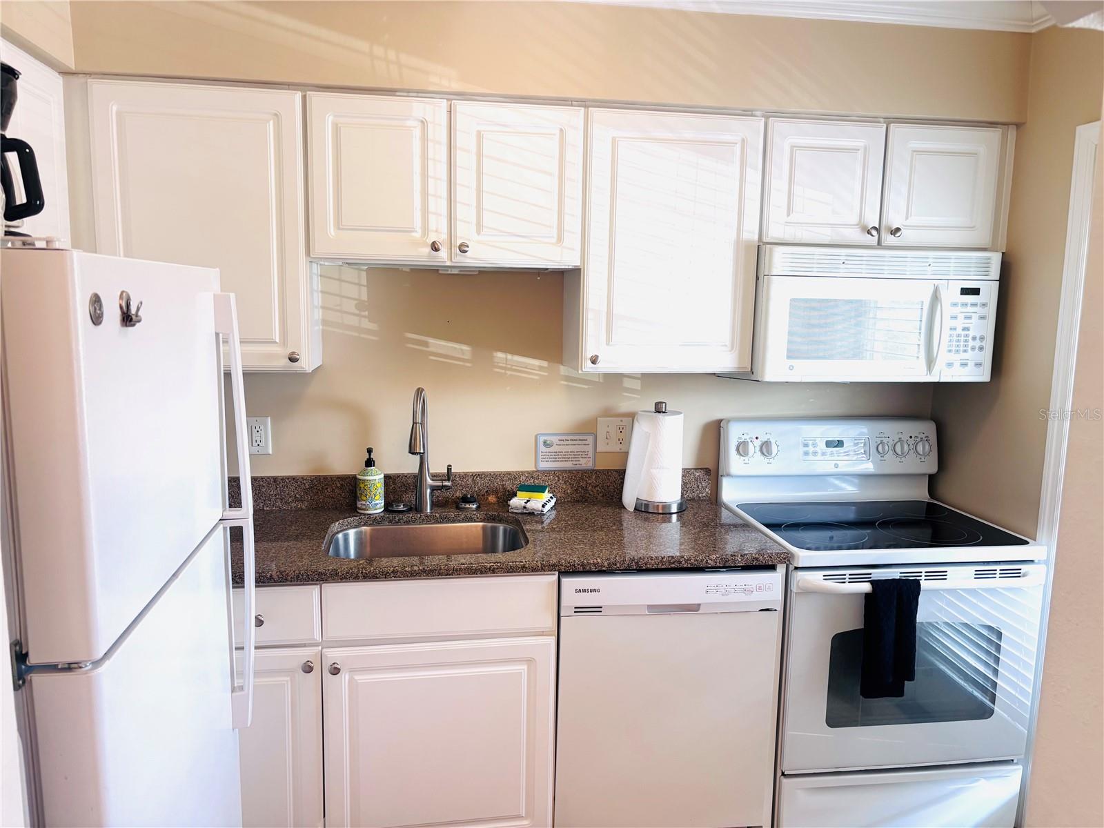 Image 8 of 24 For 19417 Gulf Boulevard B209