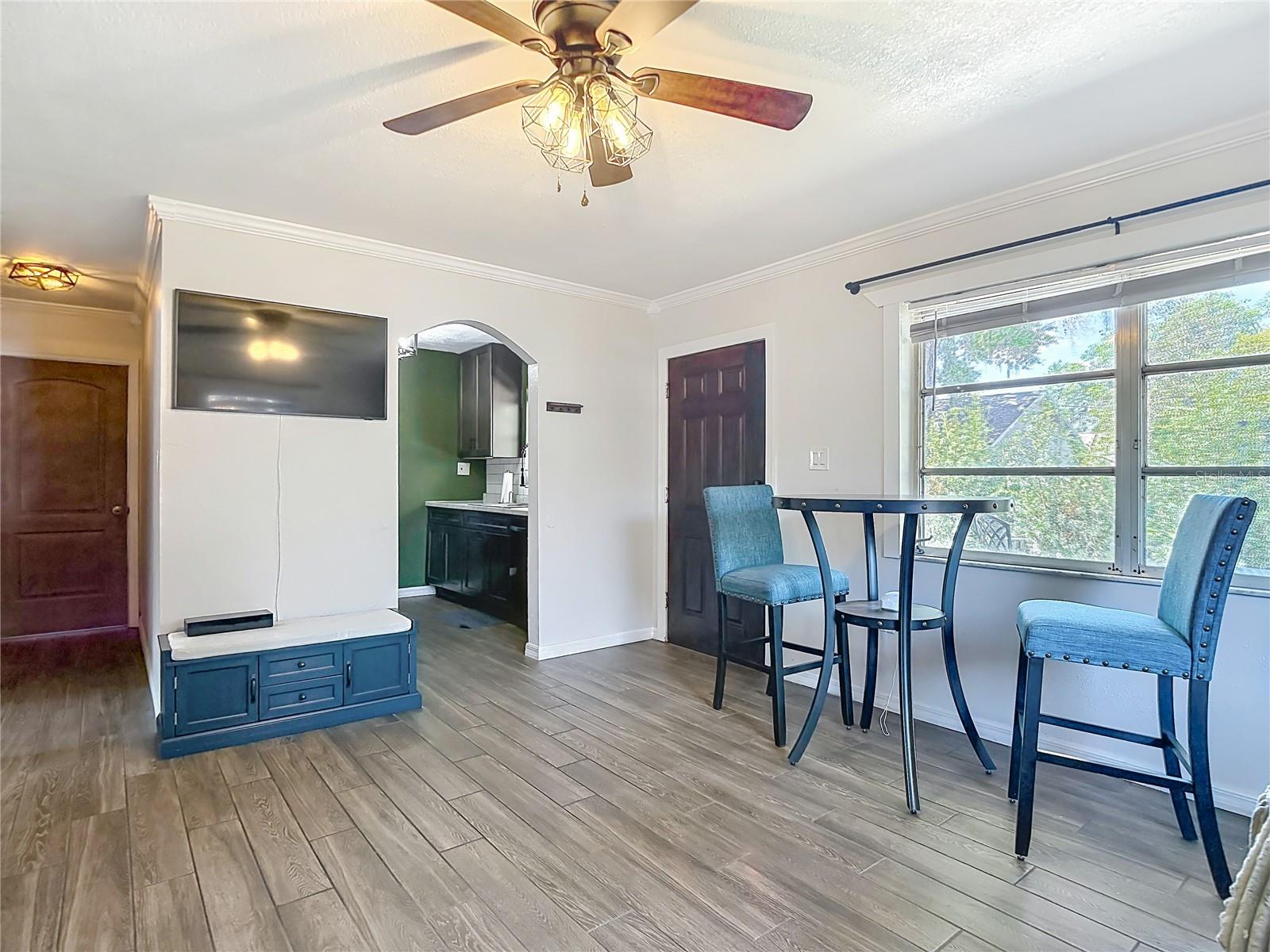 Image 15 of 36 For 5335 Lemon Avenue