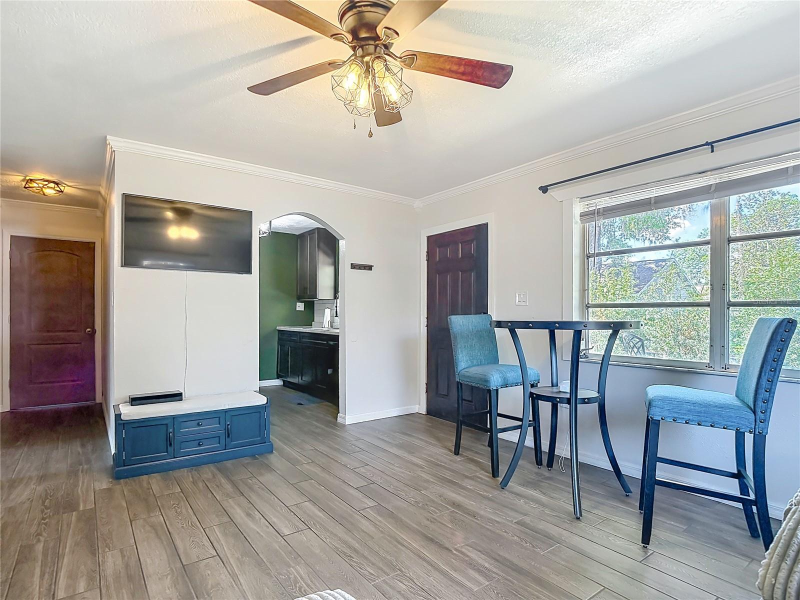 Image 17 of 36 For 5335 Lemon Avenue