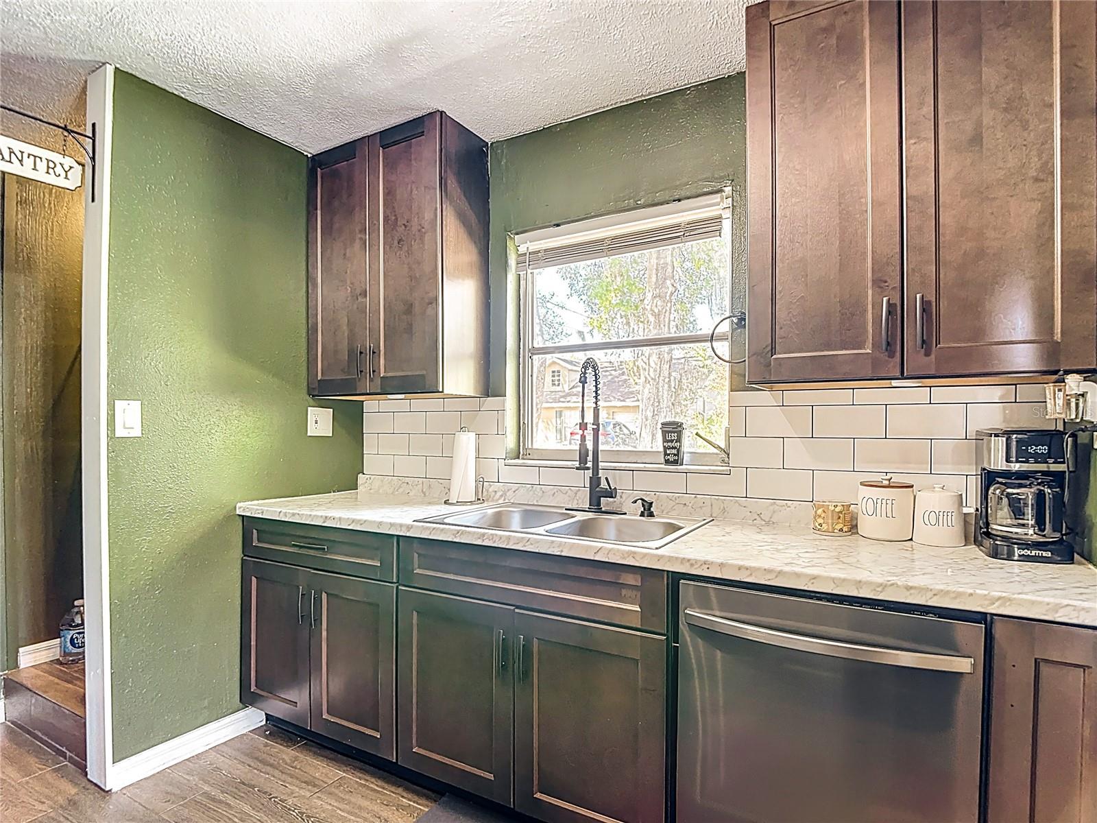 Image 22 of 36 For 5335 Lemon Avenue