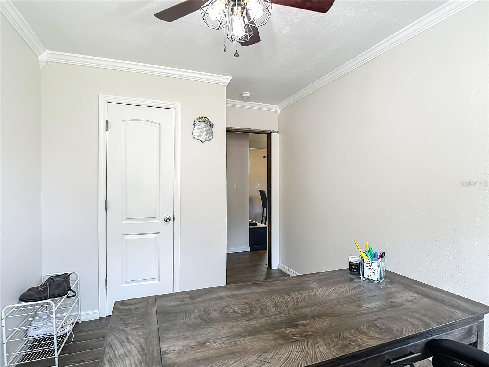 Image 26 of 36 For 5335 Lemon Avenue