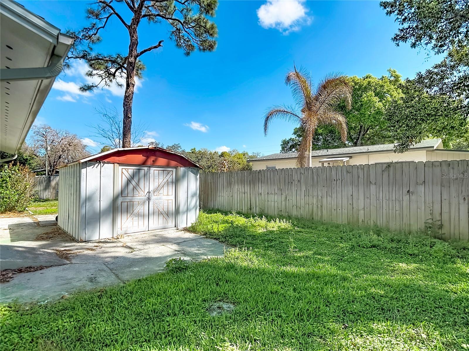 Image 33 of 36 For 5335 Lemon Avenue