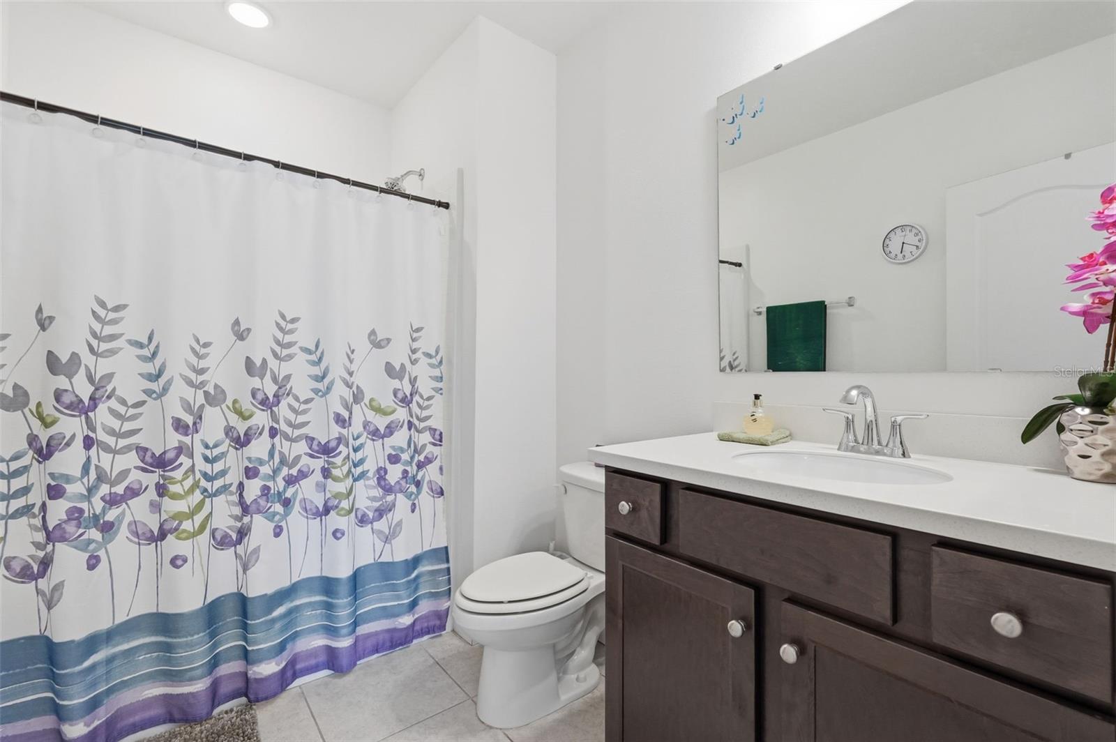 Listing photo id 17 for 2314 Lema Drive