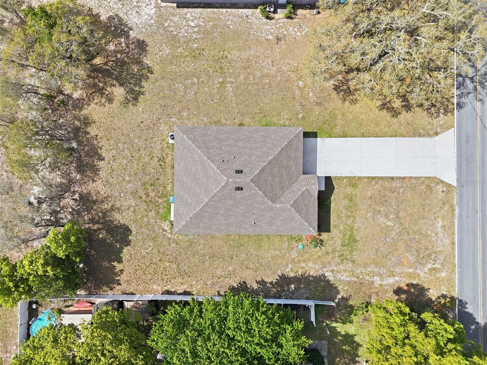 Listing photo id 25 for 2314 Lema Drive