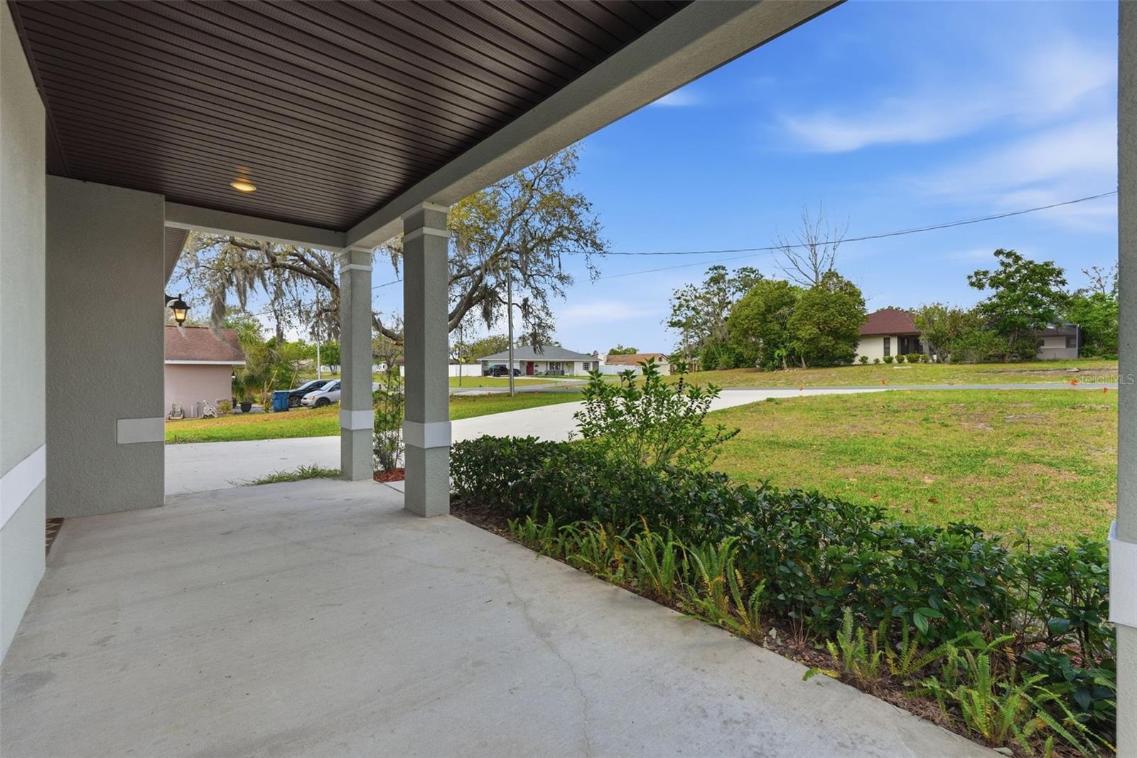 Listing photo id 1 for 2314 Lema Drive