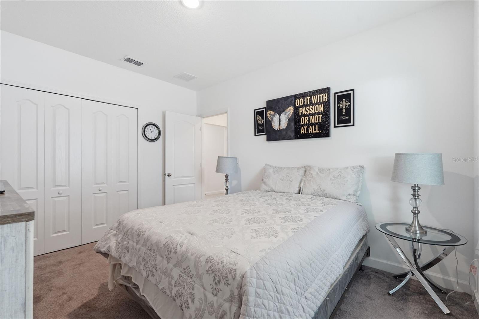 Listing photo id 4 for 2314 Lema Drive