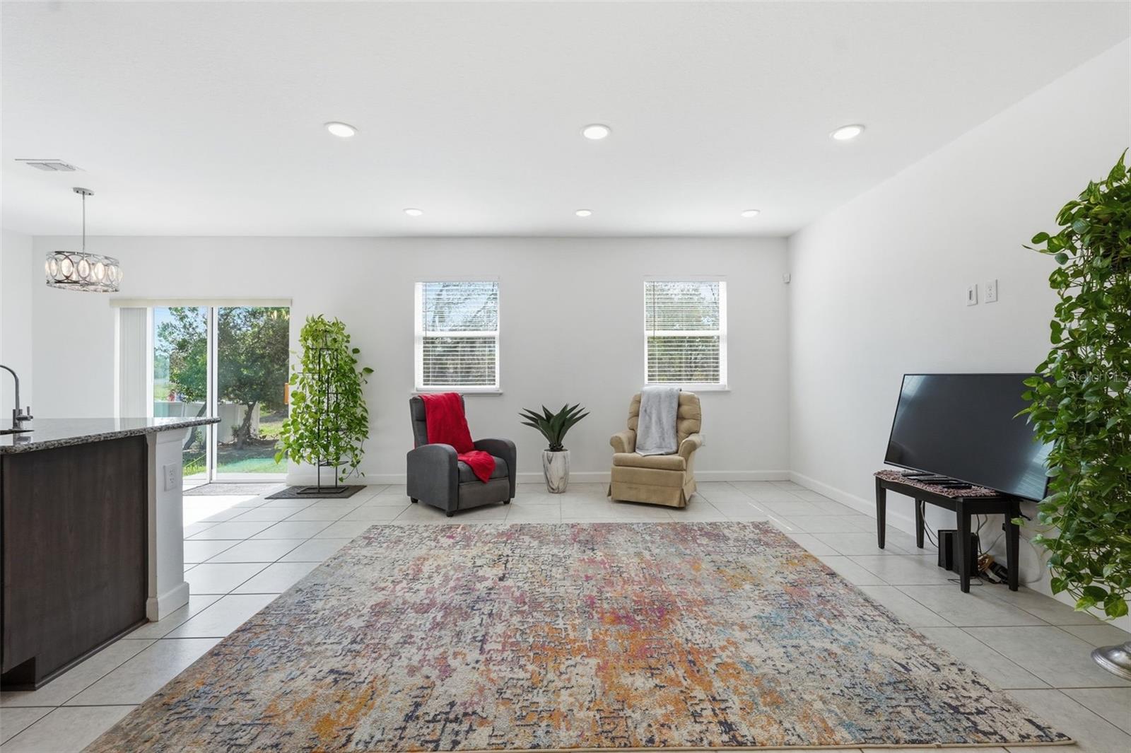 Listing photo id 6 for 2314 Lema Drive