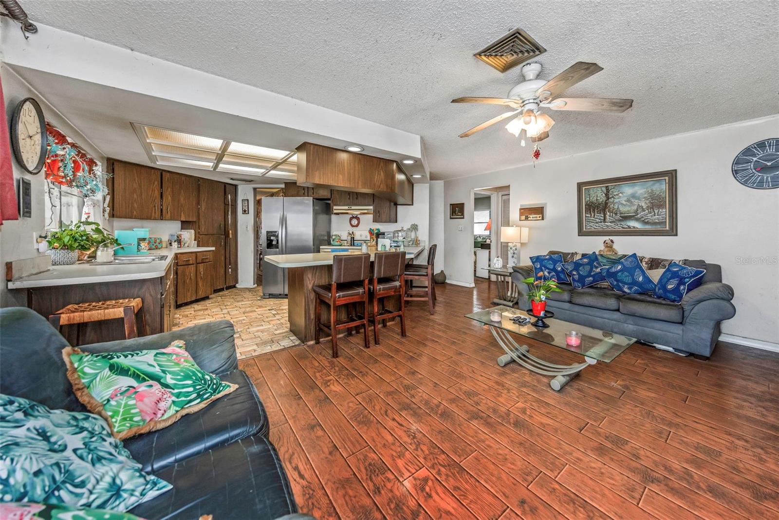 Image 16 of 56 For 107 Country Villas Drive