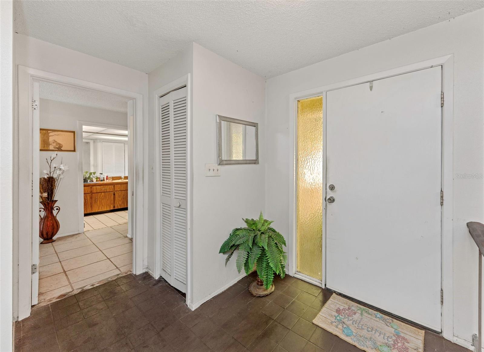 Image 18 of 56 For 107 Country Villas Drive