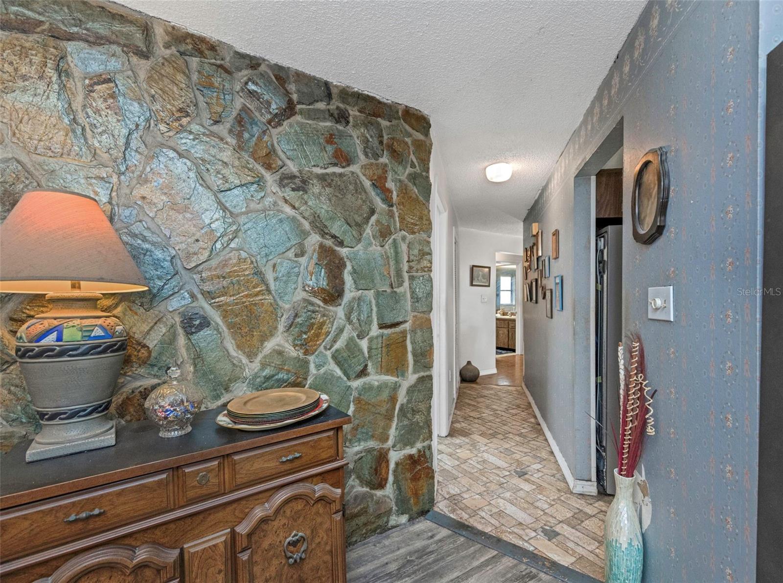 Image 19 of 56 For 107 Country Villas Drive