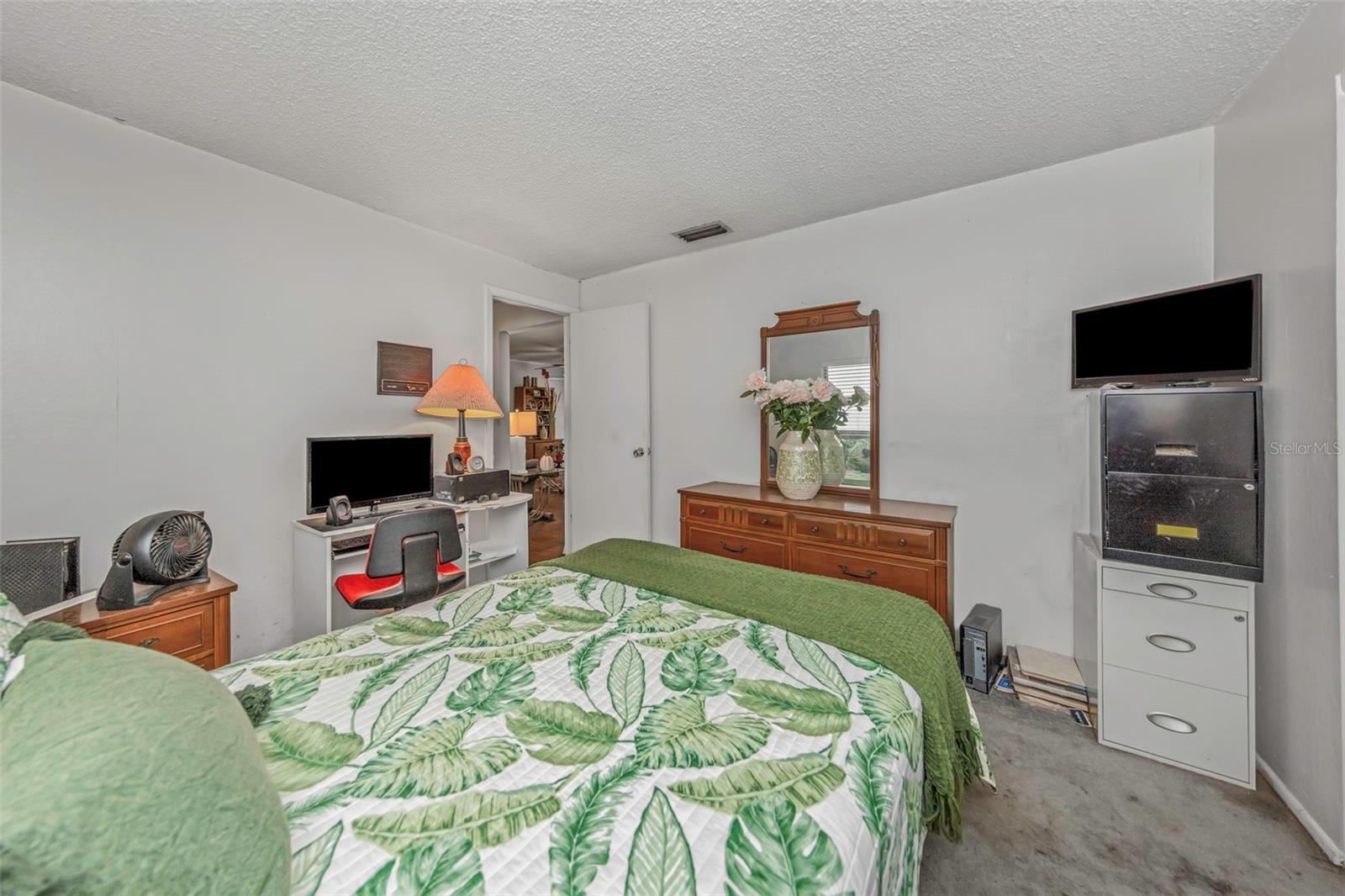 Image 27 of 56 For 107 Country Villas Drive