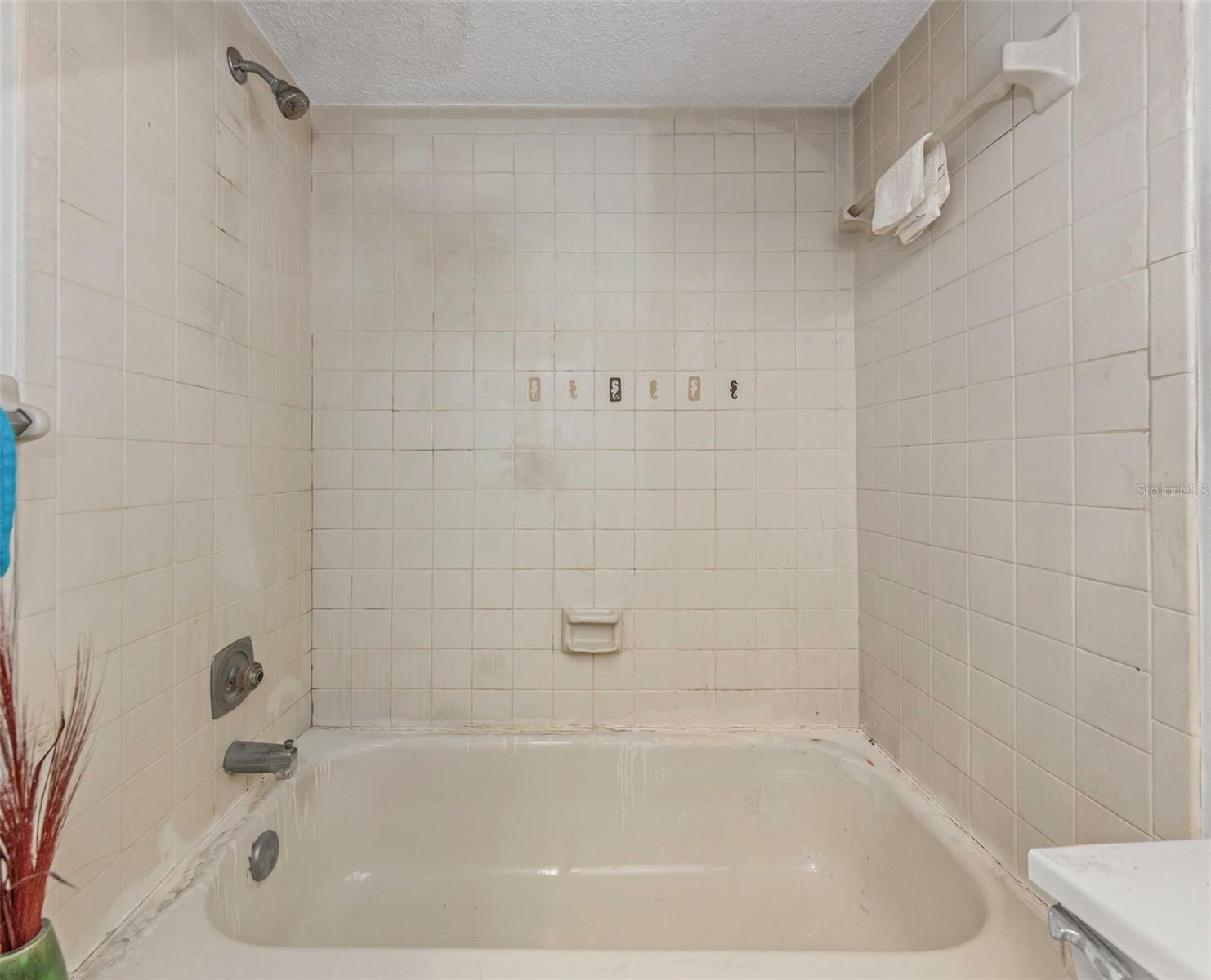 Image 31 of 56 For 107 Country Villas Drive