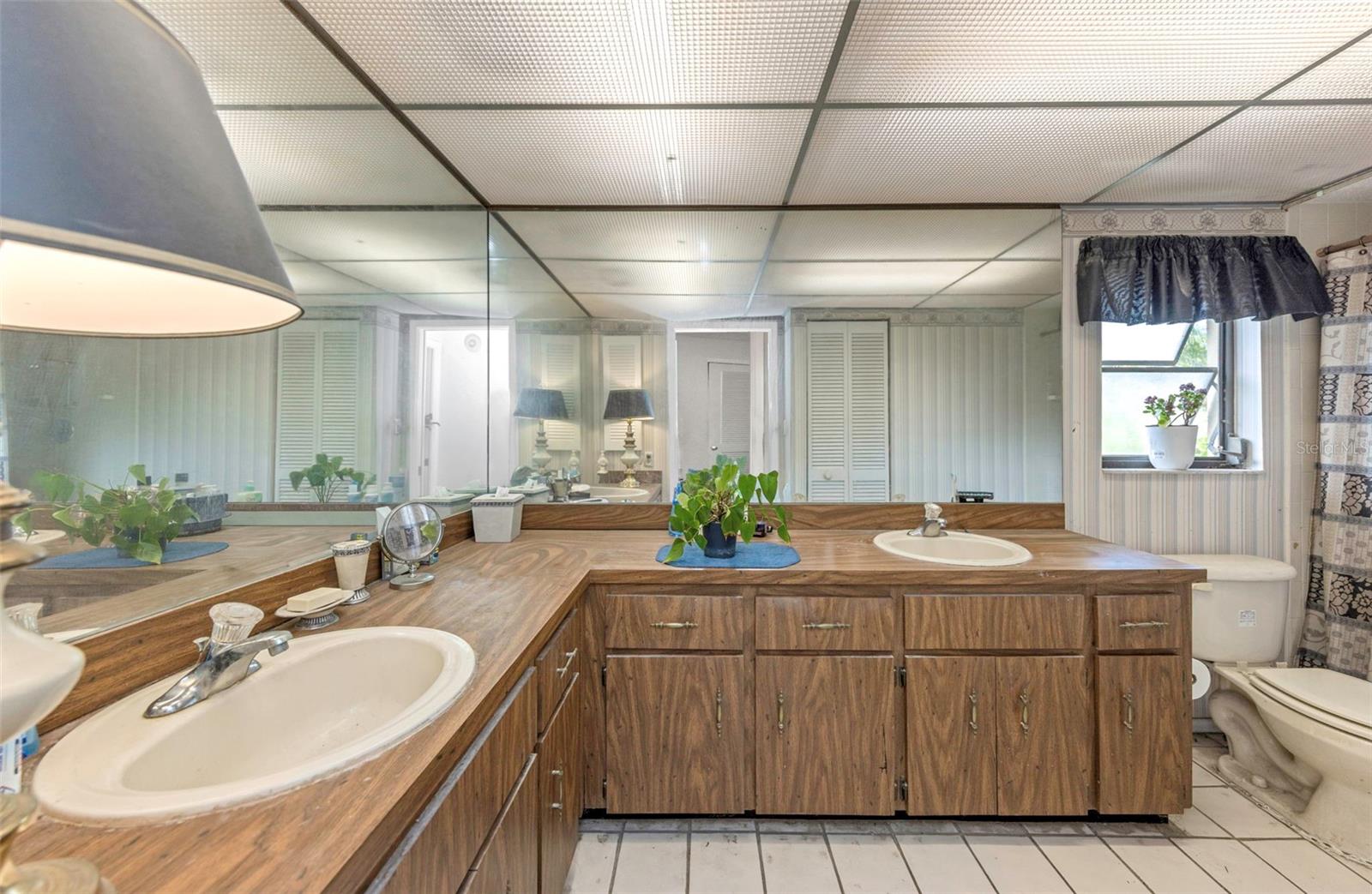 Image 37 of 56 For 107 Country Villas Drive