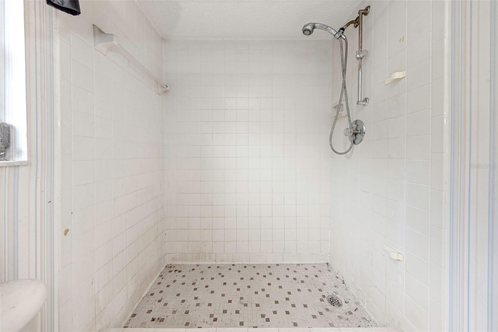 Image 40 of 56 For 107 Country Villas Drive