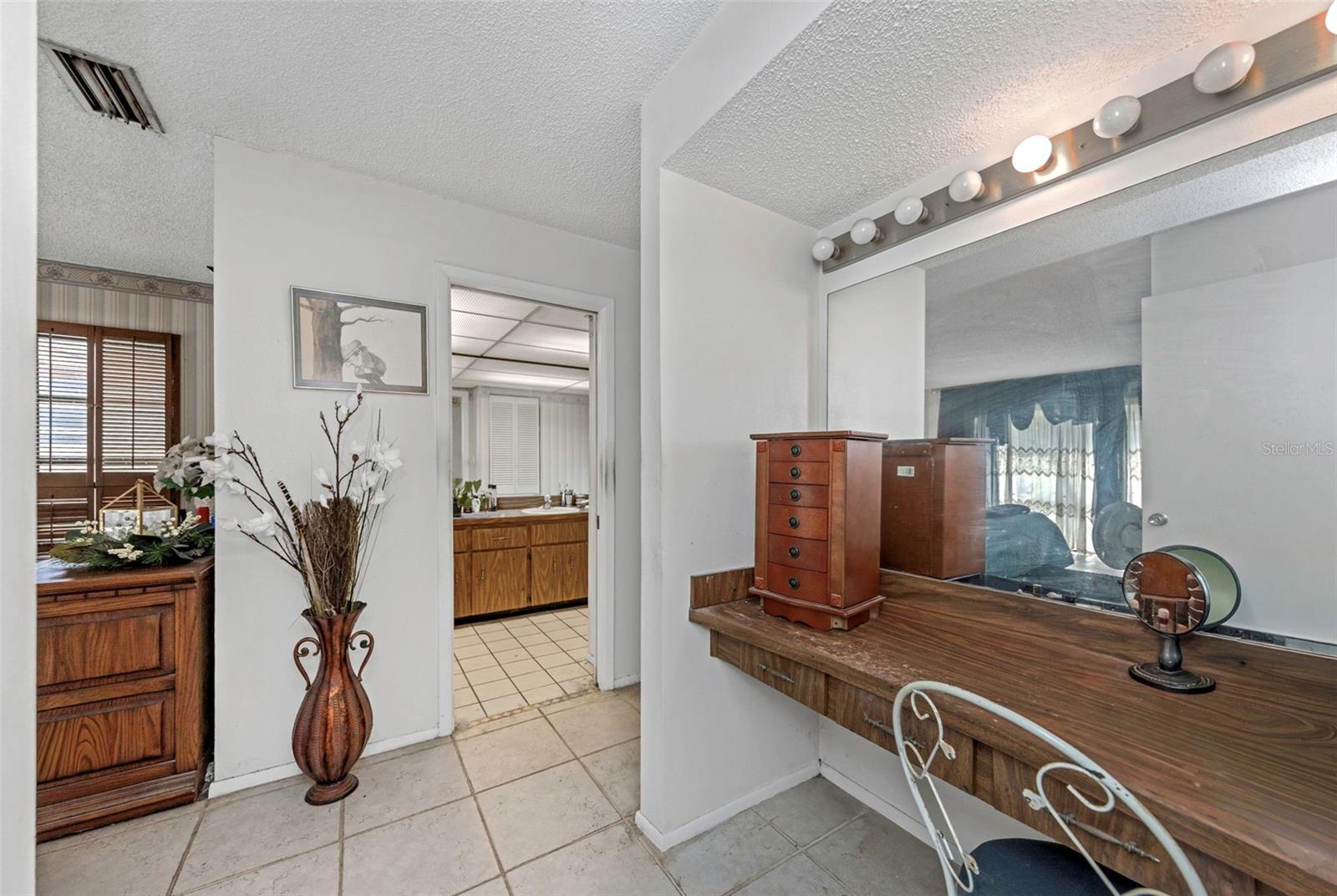 Image 41 of 56 For 107 Country Villas Drive